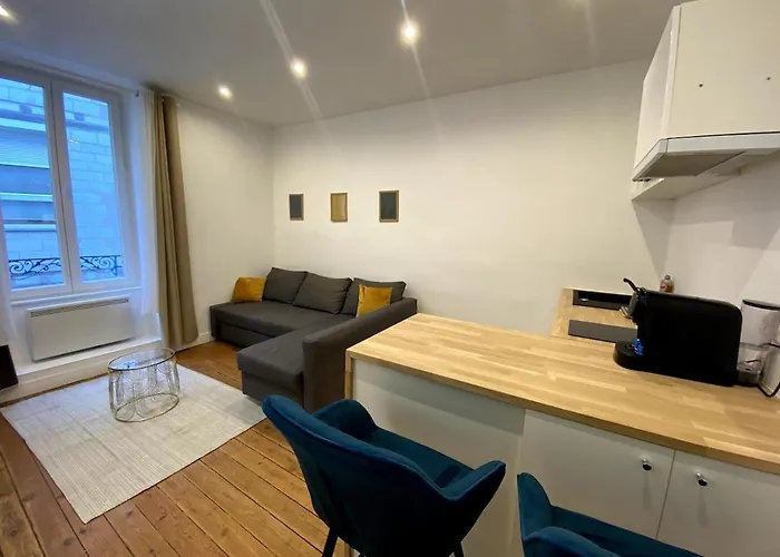 T2 Au Calme Proche Talensac Et Centre